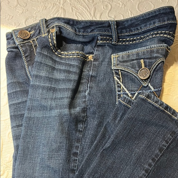 Wrangler Dark Blue Boot Cut Jeans. 7/8x 34. - Picture 2 of 11